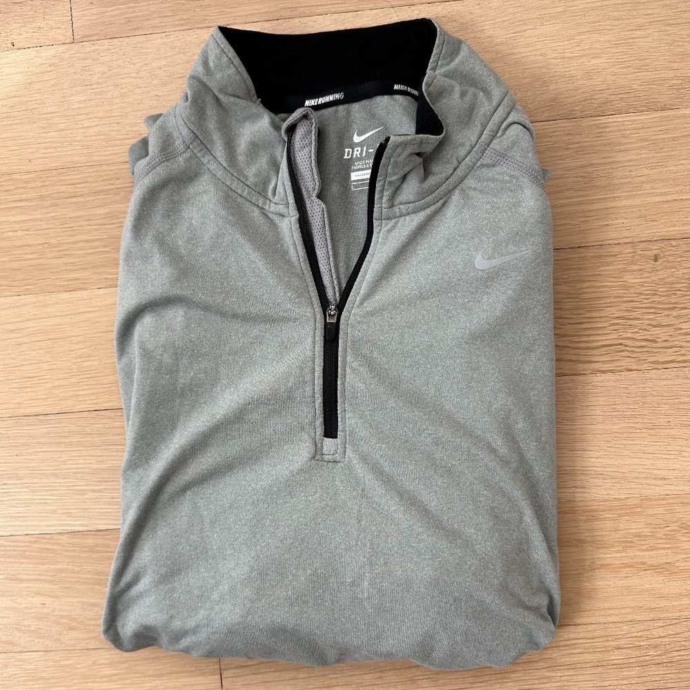 Nike Element Light Gray Quarter Zip - Men's Large